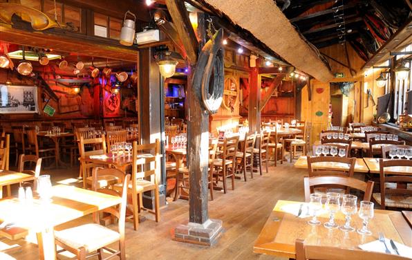 HOTEL ** RESTAURANT