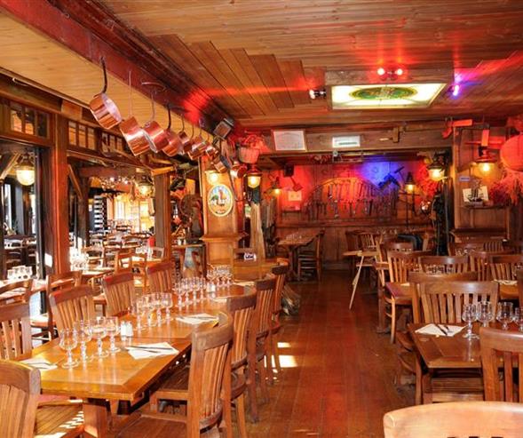 HOTEL ** RESTAURANT